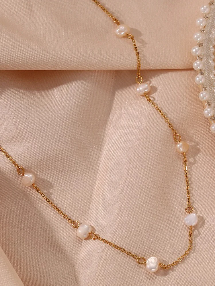 Dames ketting met zoetwaterparels – Fijne schakelketting met onregelmatige parels
