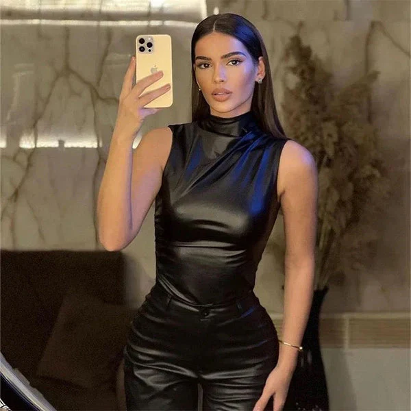 Mouwloze vegan leren top – Elegante look met moderne edge