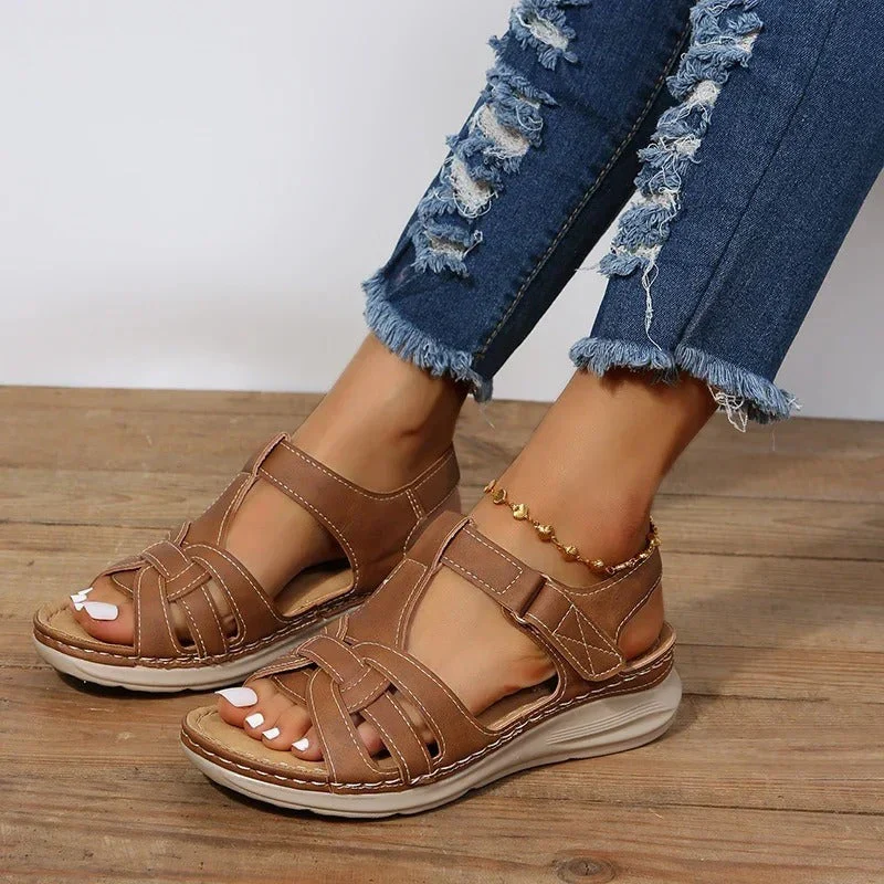 Sandalen – Verstelbare leren look met gewatteerde zool
