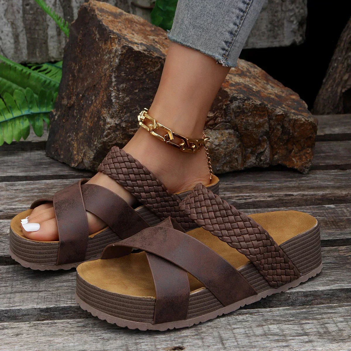 Dames Instapsandalen – Gevlochten Plateau Slippers met Kruisbanden