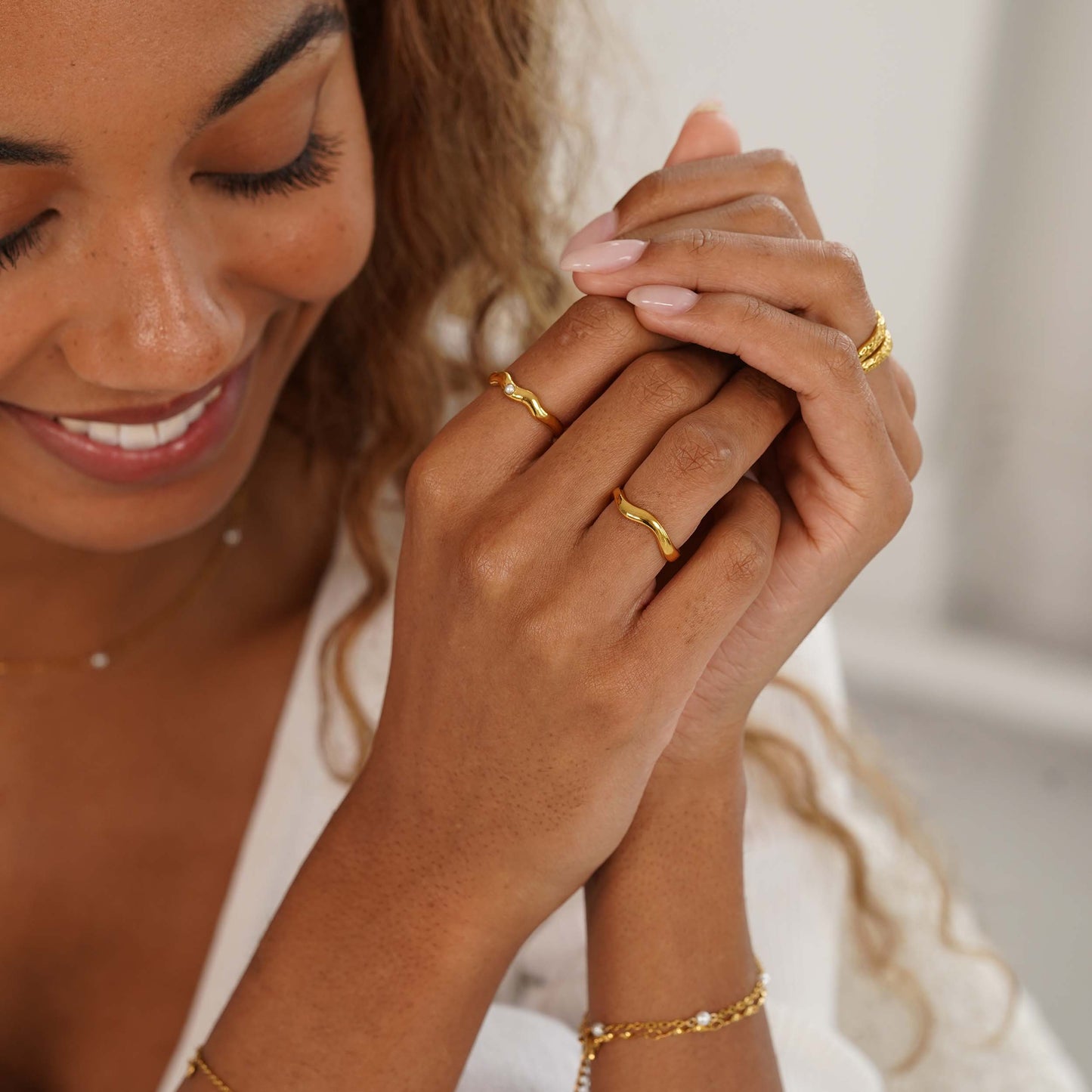 Dames ring – Open design met vloeiende organische vorm