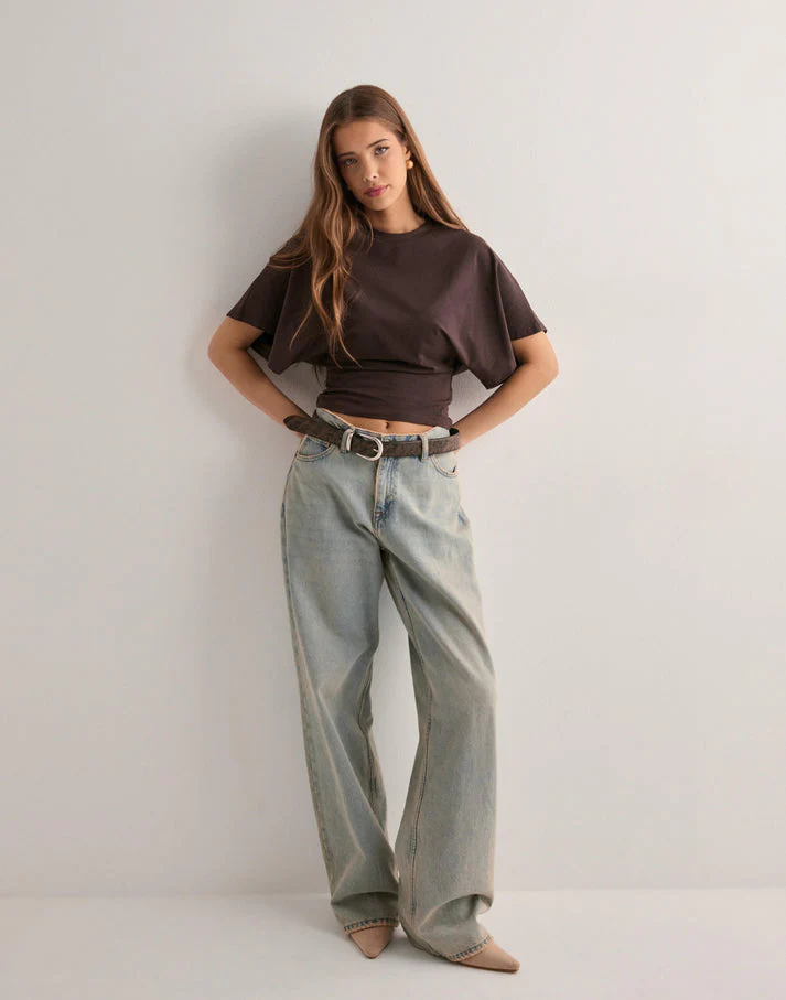 Tailored stretch T-shirt – Sculpted casual essential