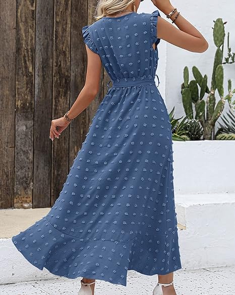 Maxi-jurk met structuurstof en ruches – Elegante zomerjurk met V-hals en strikceintuur
