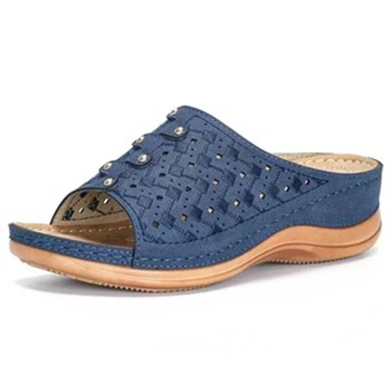 Dames Instap Slippers – Geperforeerd Design met Sleehak en Comfortzool
