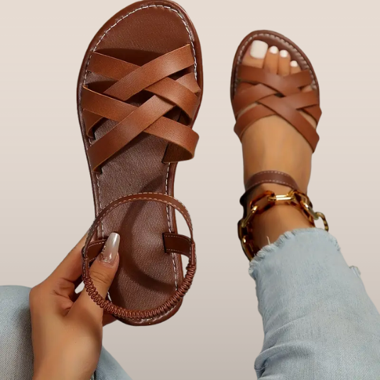 Lina – Sandalen met Gekruiste Bandjes en Elastische Enkelband