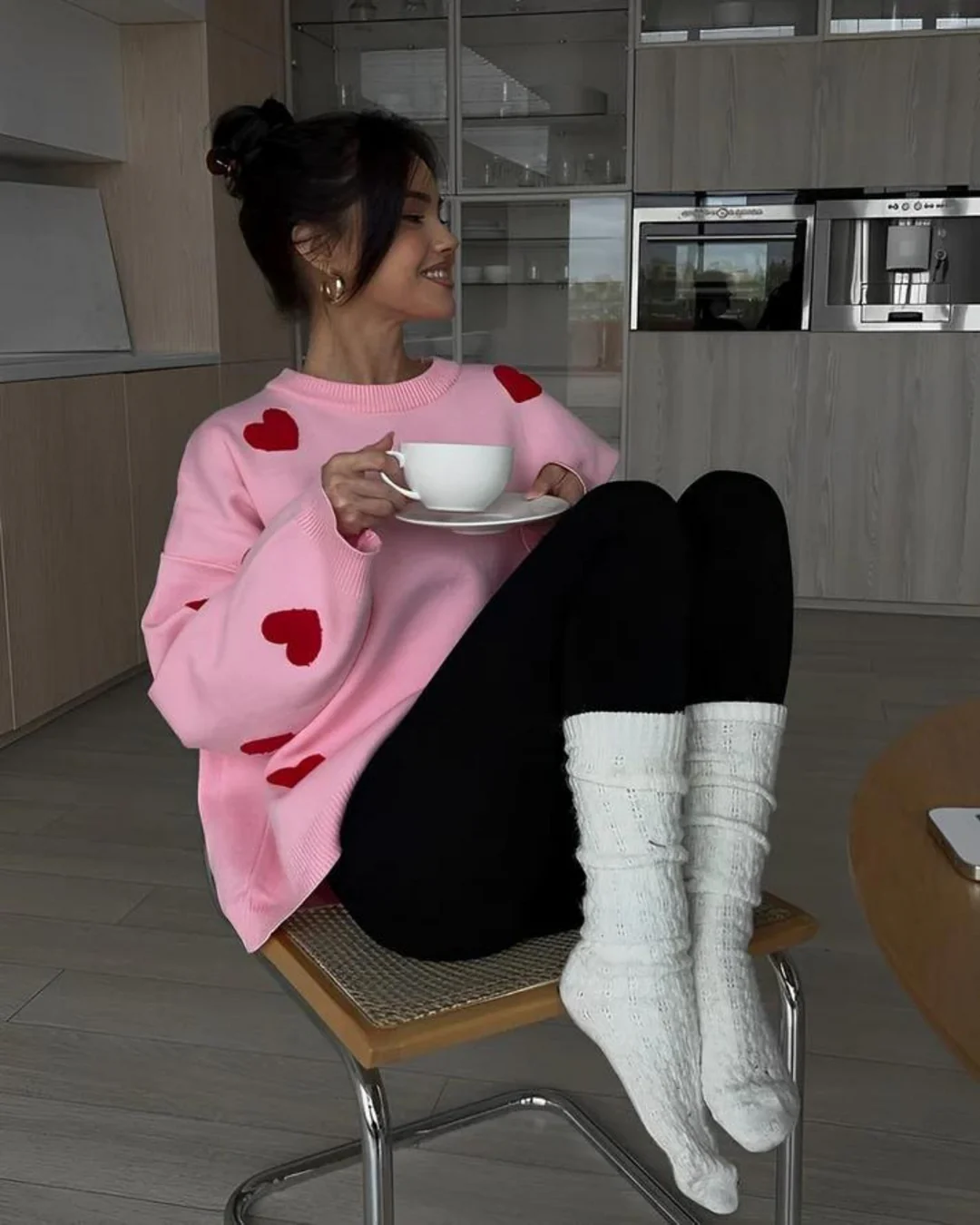 Elena – Gebreide Trui met Hartjesmotief