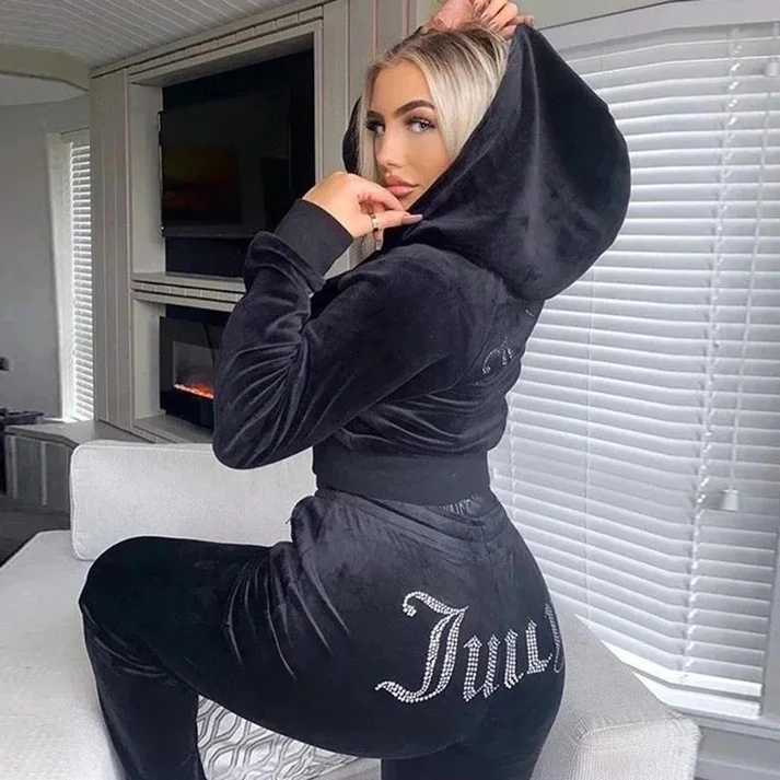 Jade – Velours Trainingspak met Capuchon