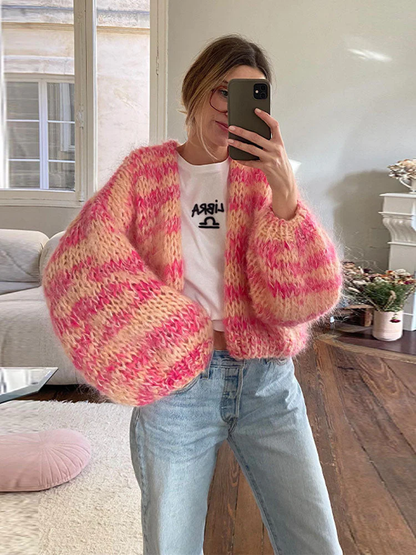 Gebreide Damesvest met Regenboogstrepen – Fluffy Stijl