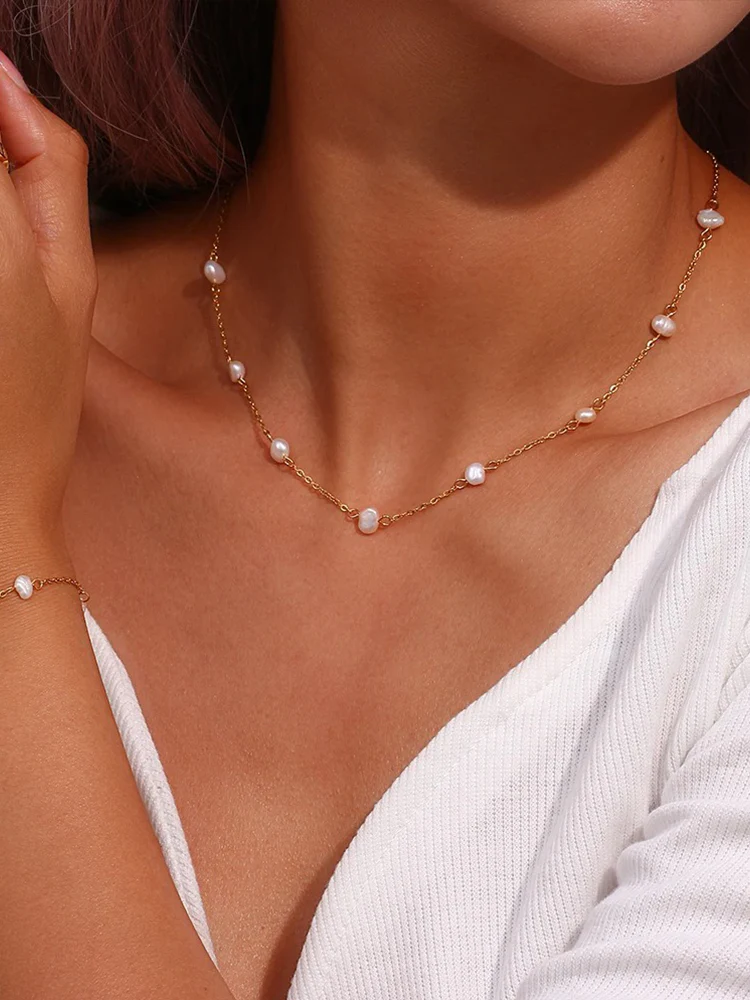 Dames ketting met zoetwaterparels – Fijne schakelketting met onregelmatige parels