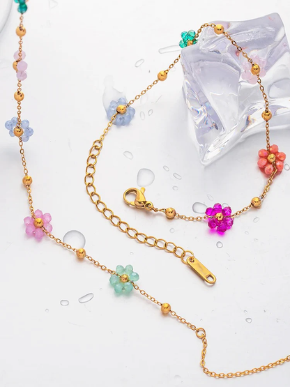 Dames ketting met kralenbloemen – Fijne ketting met kleurrijke bloemdetails