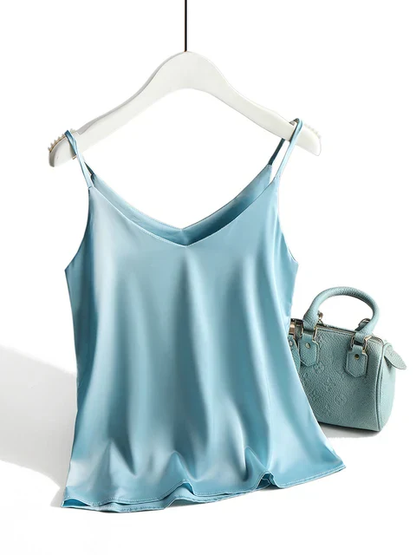 Satijnen Cami Top met Spaghettibandjes – Glanzend en Elegant