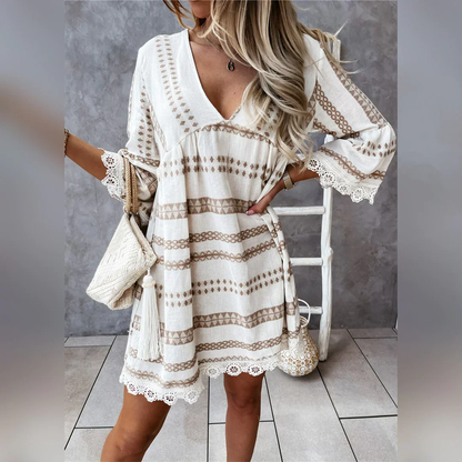 Dames Korte Zomerjurk – Luchtige Boho-stijl met Trompetmouwen en Kantdetails