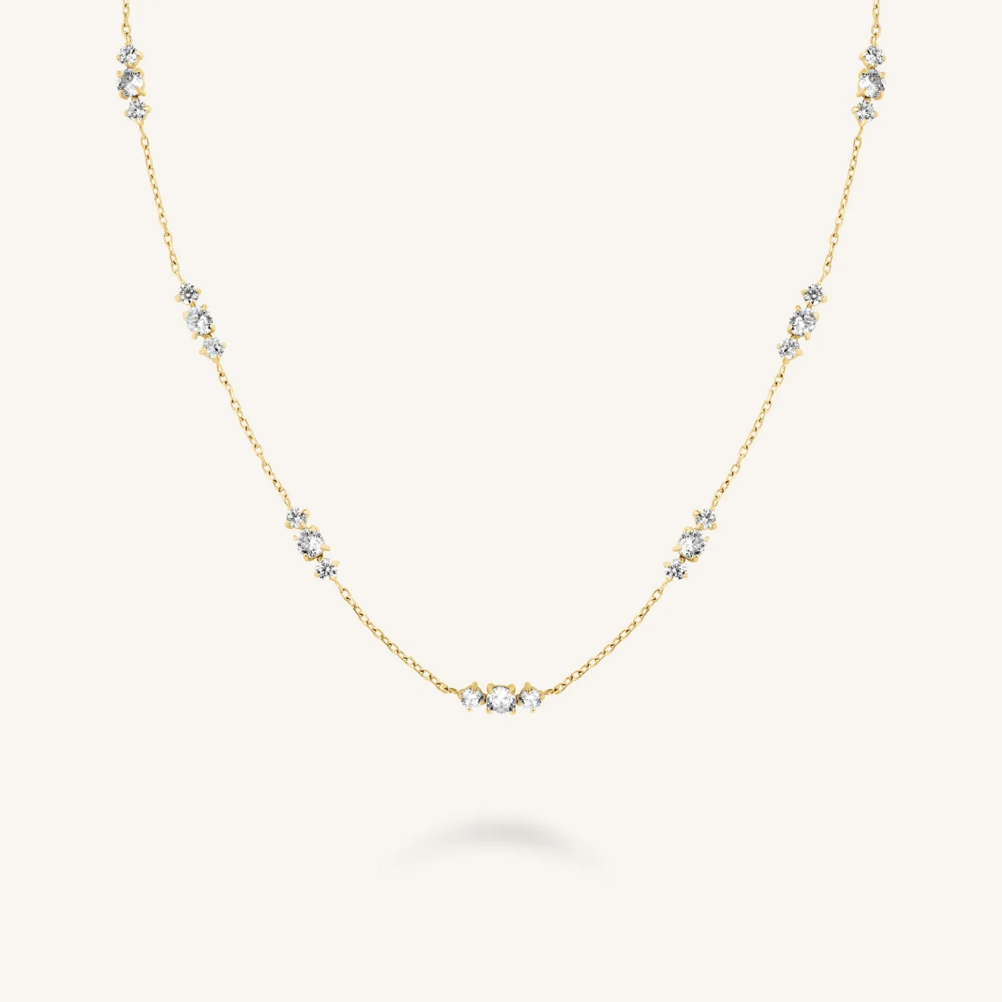 Dames Ketting – Subtiele Ketting met Fijne Steentjes in Clustervorm