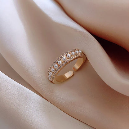 Dames Ring – Volledig Bezet met Fijne Steentjes in Dubbele Rij