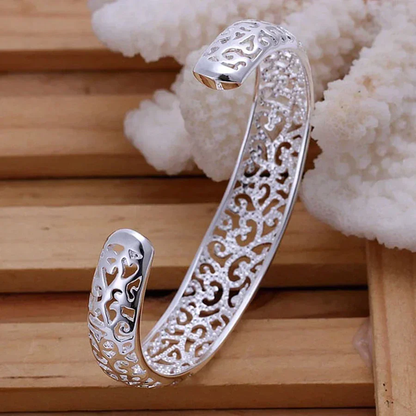 Dames Armband – Opengewerkt Cuff-Design met Fijn Motief