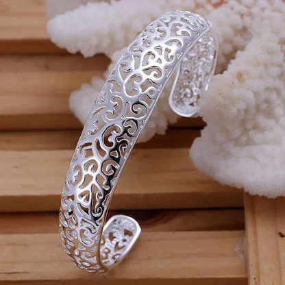 Dames Armband – Opengewerkt Cuff-Design met Fijn Motief