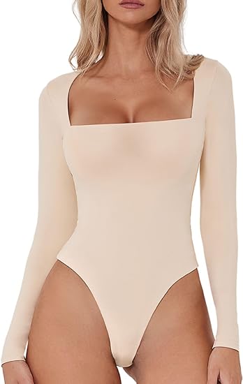 Dames bodysuit met lange mouwen – Vierkante hals en hoge uitsnijding