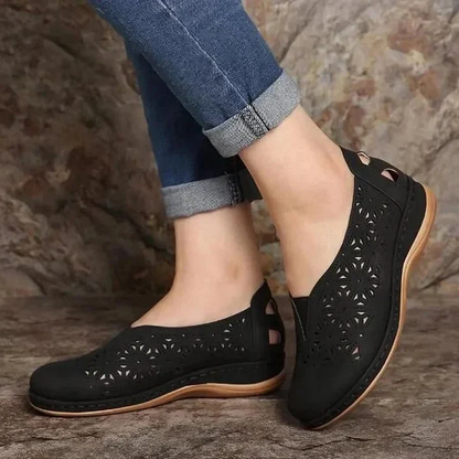 Dames instapschoenen met geperforeerd motief – Luchtige schoenen met gesloten hiel