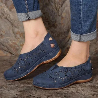 Dames instapschoenen met geperforeerd motief – Luchtige schoenen met gesloten hiel
