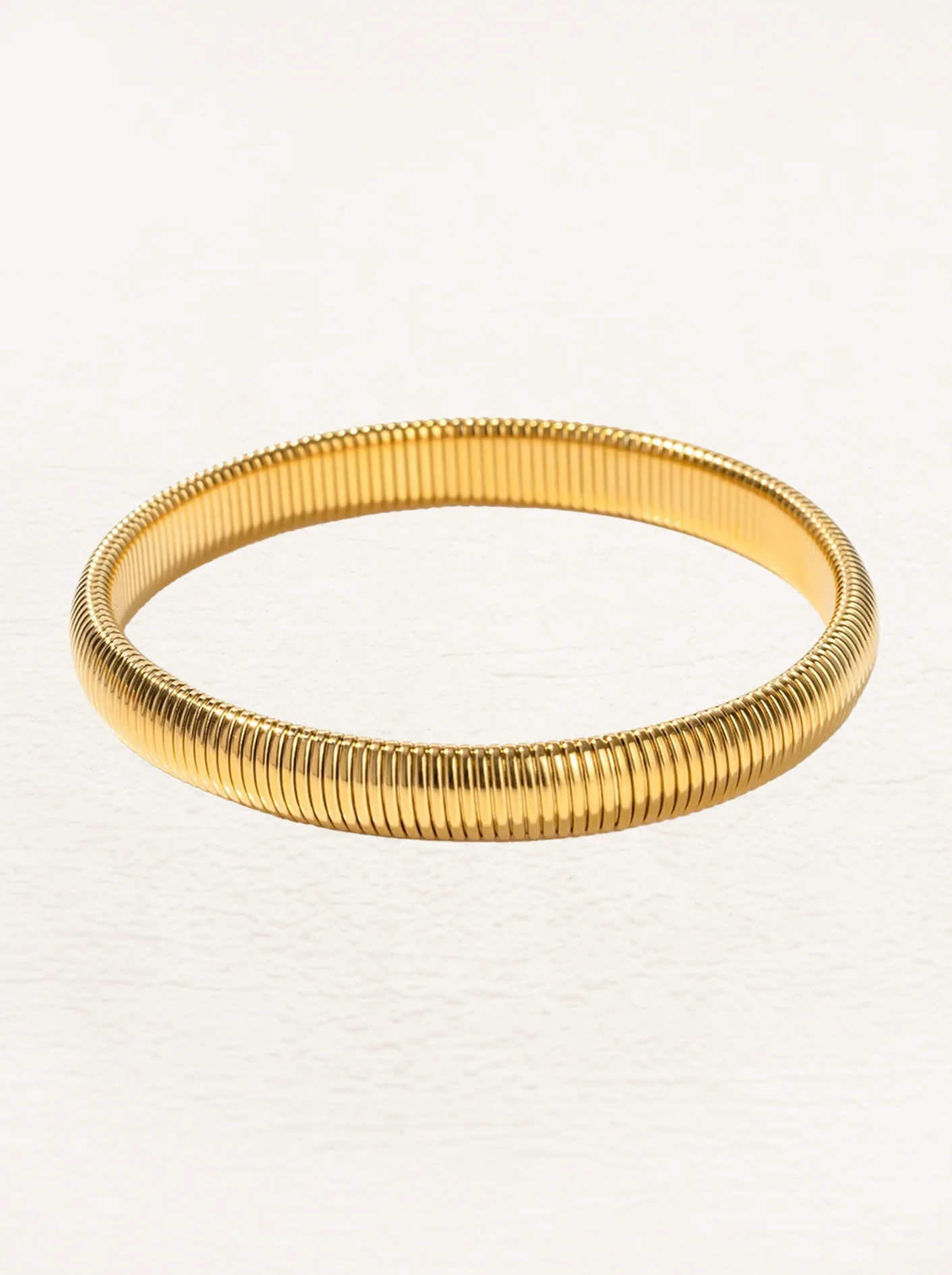 Dames armbanden met geribbelde structuur – Set van brede elastische bangles