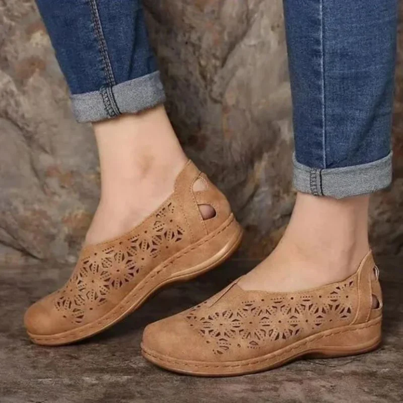 Dames instapschoenen met geperforeerd motief – Luchtige schoenen met gesloten hiel