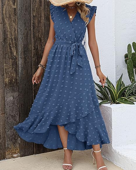 Maxi-jurk met structuurstof en ruches – Elegante zomerjurk met V-hals en strikceintuur