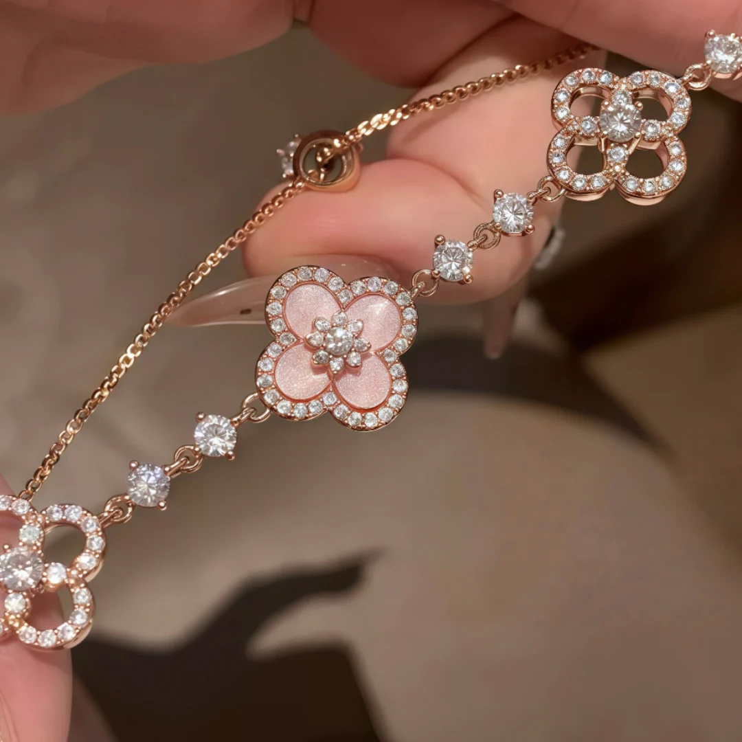 Dames Armband met Bloemen en Kristallen – Verstelbaar Design
