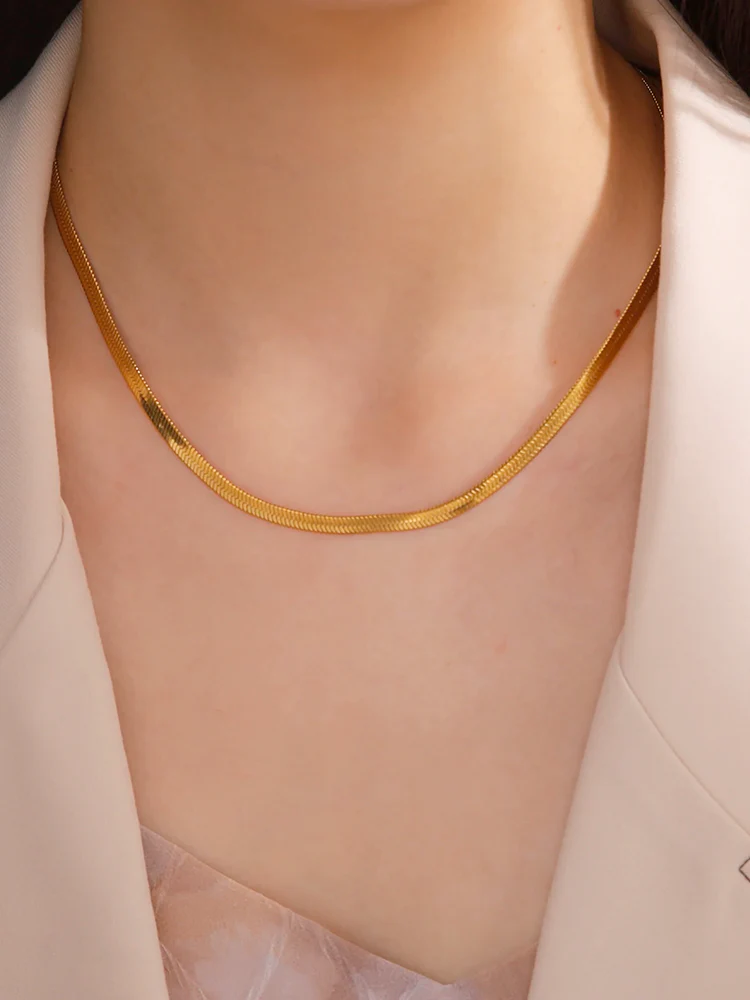 Dames ketting met platte slangenschakel – Verstelbare ketting met 18K coating