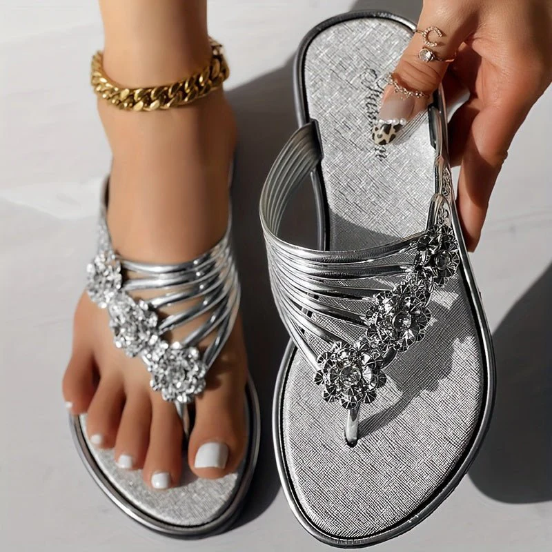Dames Teenslippers – Strass Bloemen en Metallic Bandjes