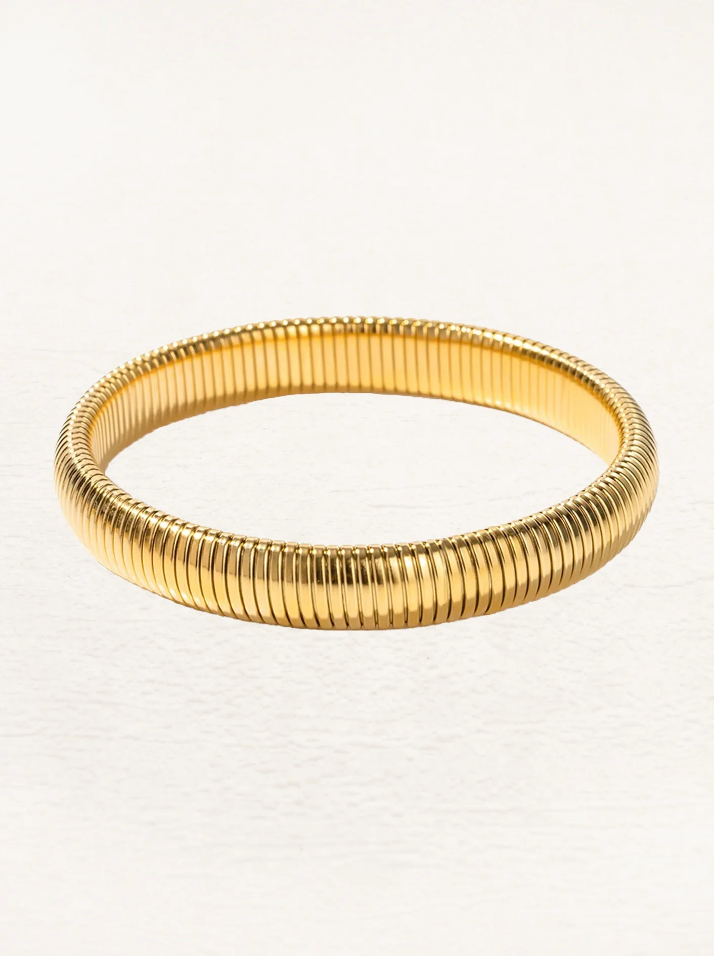 Dames armbanden met geribbelde structuur – Set van brede elastische bangles