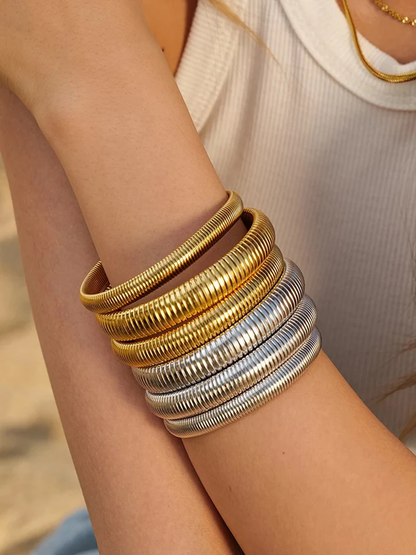 Dames armbanden met geribbelde structuur – Set van brede elastische bangles