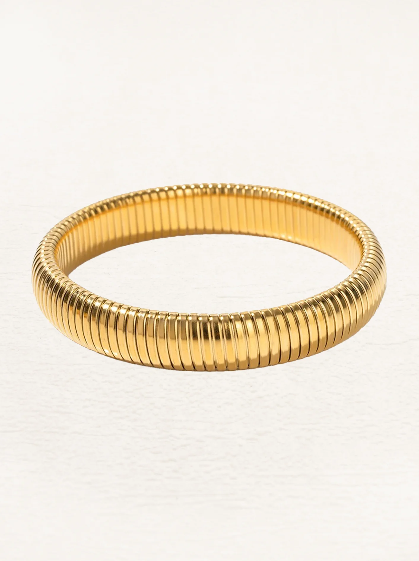 Dames armbanden met geribbelde structuur – Set van brede elastische bangles
