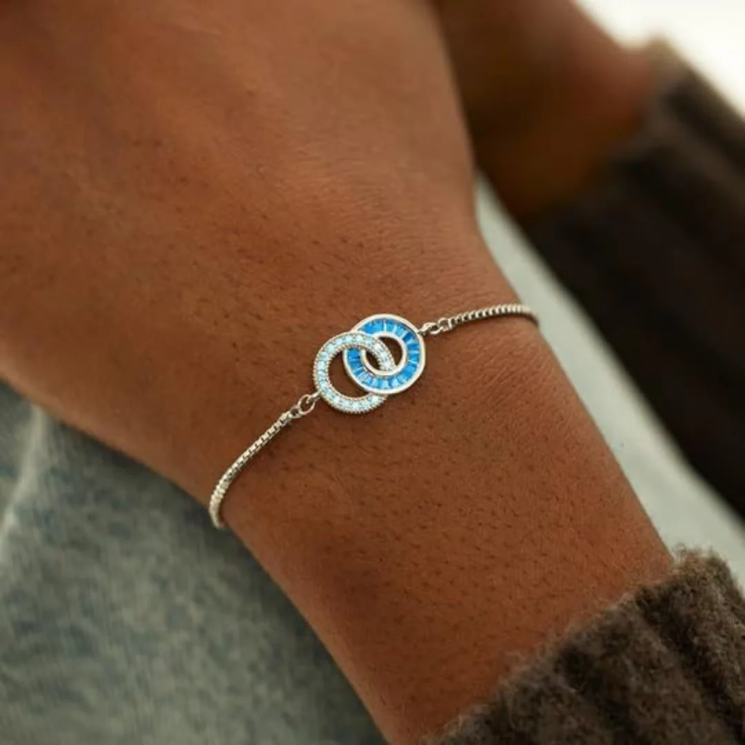 Dames Armband met Cirkelvormige Hanger – Verstelbare Sluiting en Blauwe Zirkonia