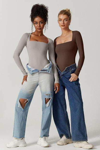 Dames bodysuit met lange mouwen – Vierkante hals en hoge uitsnijding