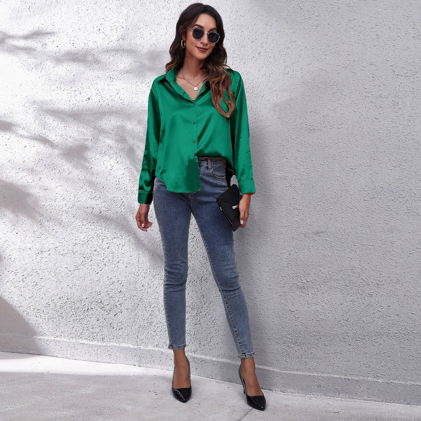 Damesblouse - Satijnen Look - Lange Mouwen - Knoopsluiting - Klassiek Design
