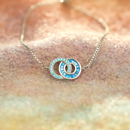 Dames Armband met Cirkelvormige Hanger – Verstelbare Sluiting en Blauwe Zirkonia