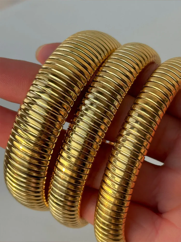 Dames armbanden met geribbelde structuur – Set van brede elastische bangles