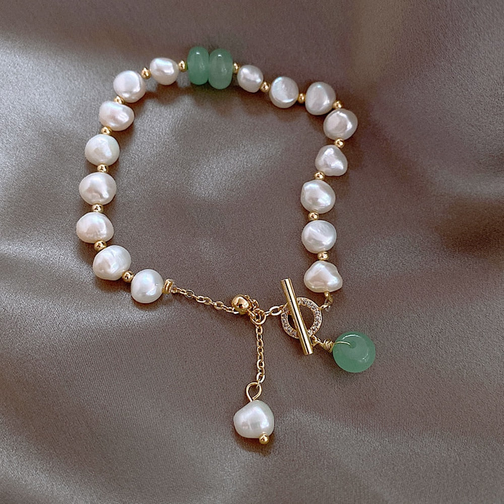 Dames Armband – Imitatieparels met Groene Accentkralen