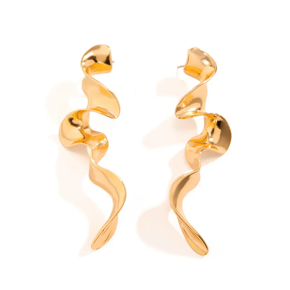 Dames Oorbellen – Gedraaide Metaalvorm met Abstract Design