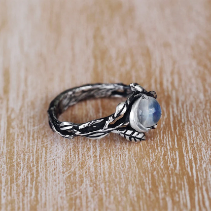 Dames Ring – Maansteen met Dubbele Maansikkel