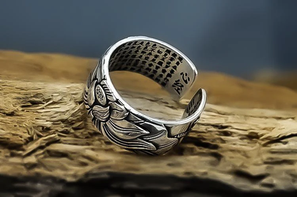 Dames Ring – Brede Ring met Bloemgravure en Antiek Zilveren Afwerking