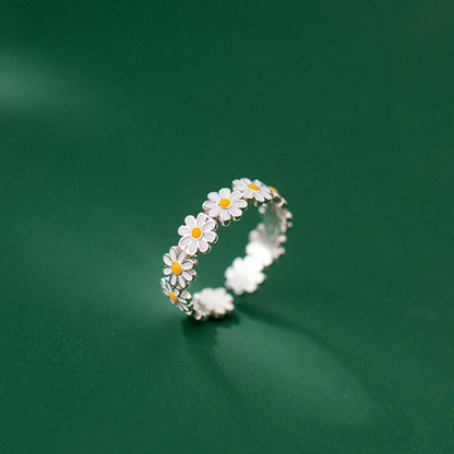 Dames Ring – Bloemendesign met Madeliefmotief