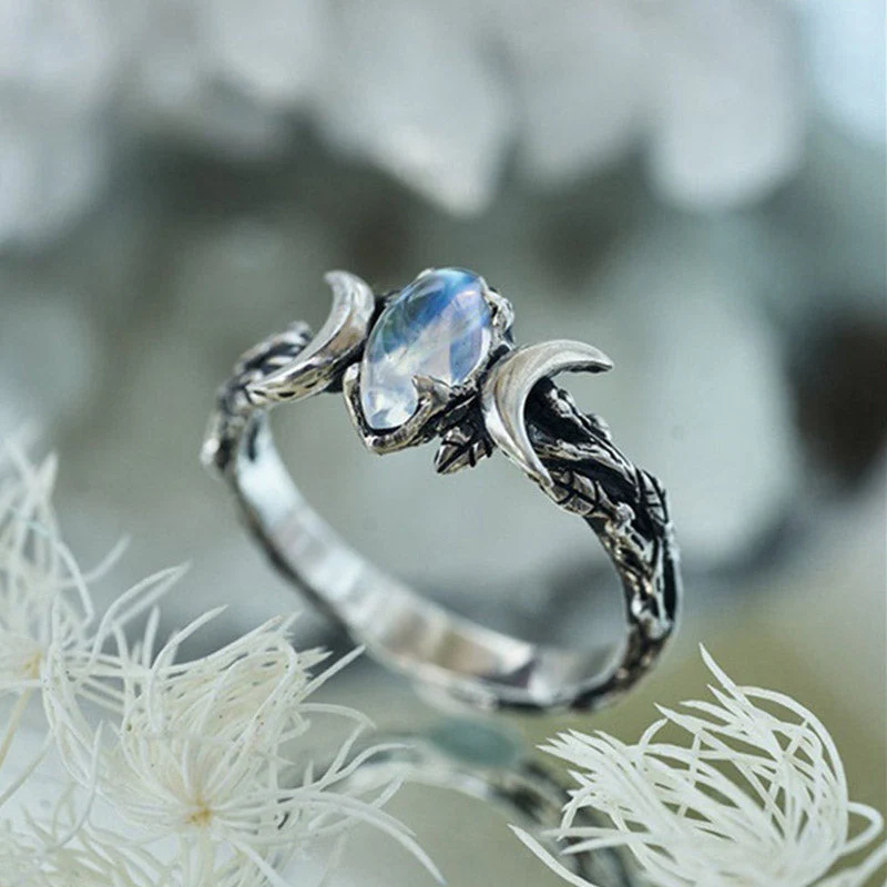 Dames Ring – Maansteen met Dubbele Maansikkel