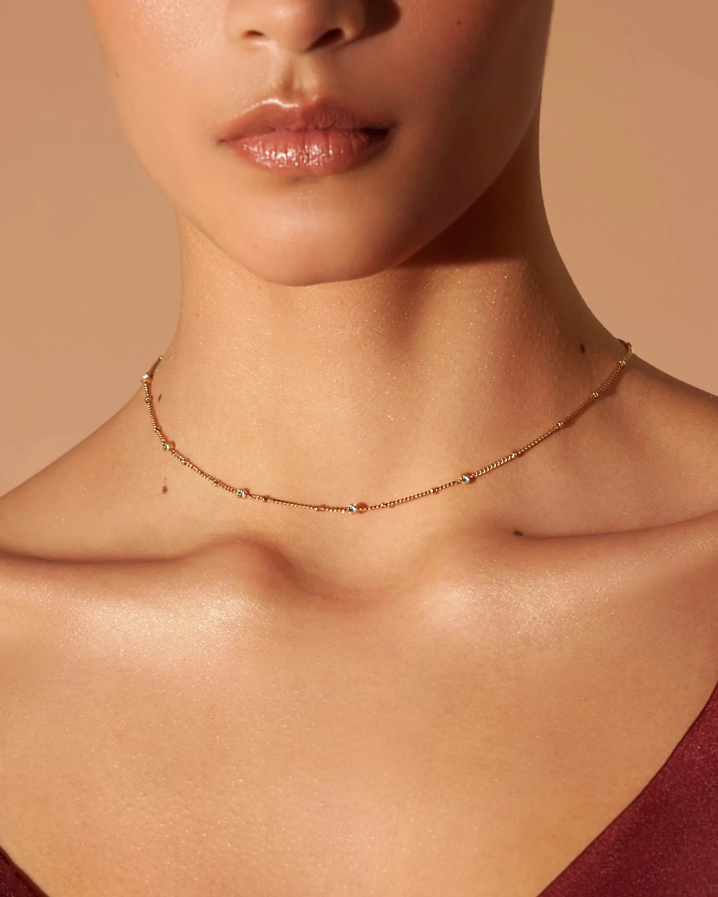 Dames Ketting – Multi Crystal Necklace met Fijne Steentjes en Minimalistisch Design