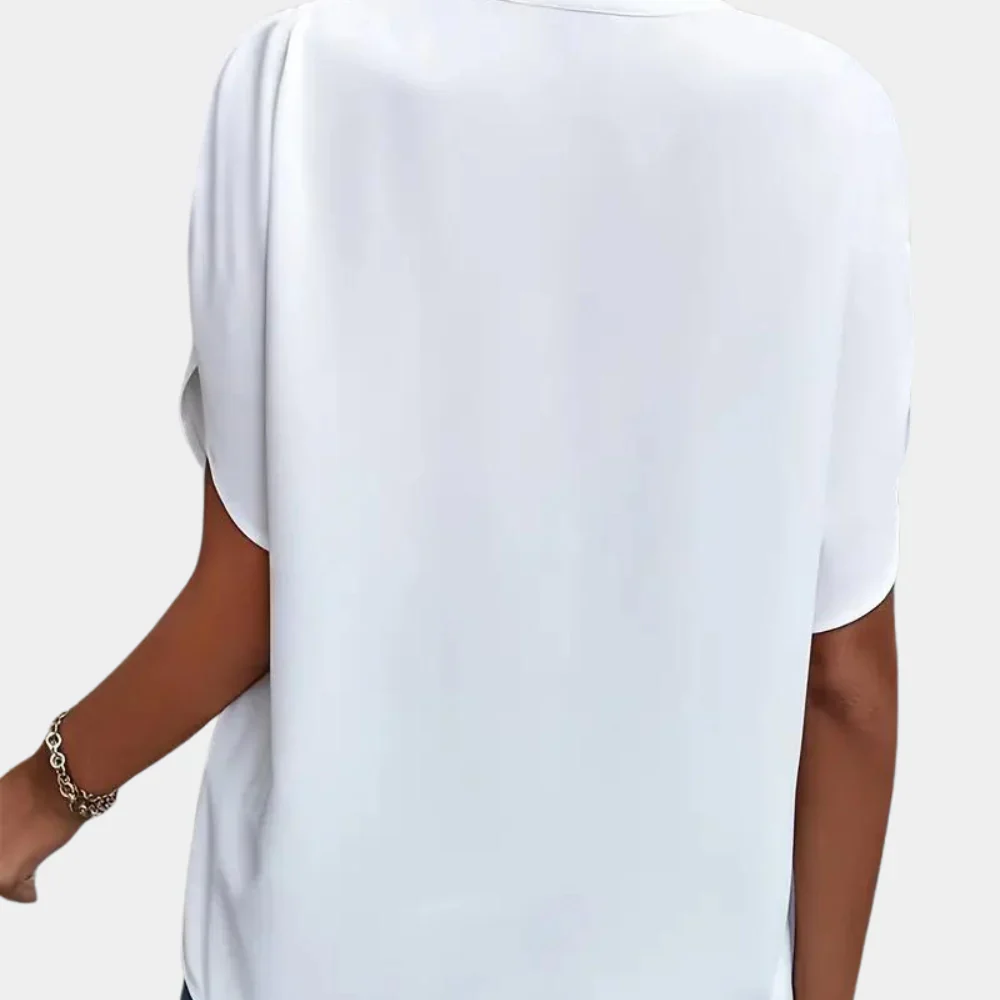 Blouse met V-hals en Korte Mouwen – Minimalistische Elegantie voor Elke Dag