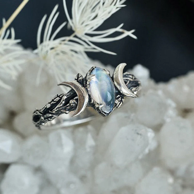 Dames Ring – Maansteen met Dubbele Maansikkel