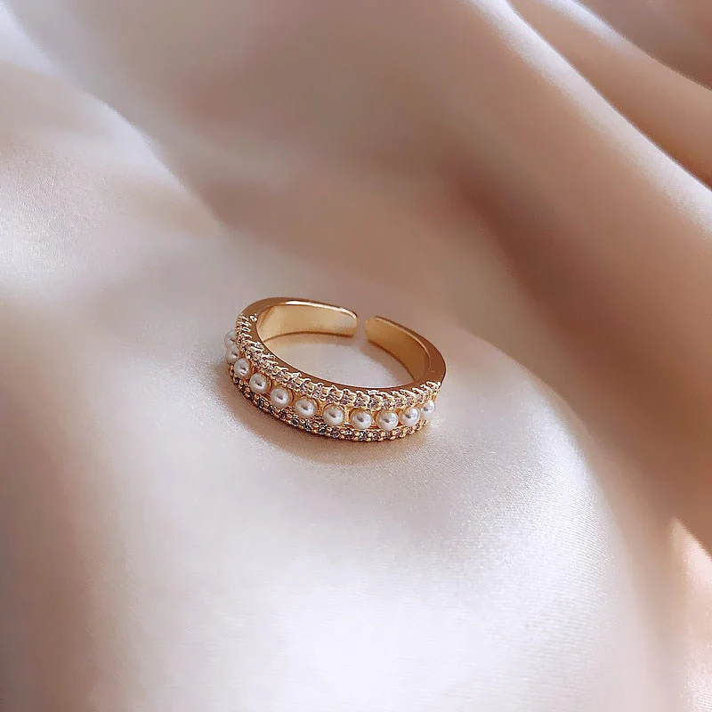 Dames Ring – Volledig Bezet met Fijne Steentjes in Dubbele Rij