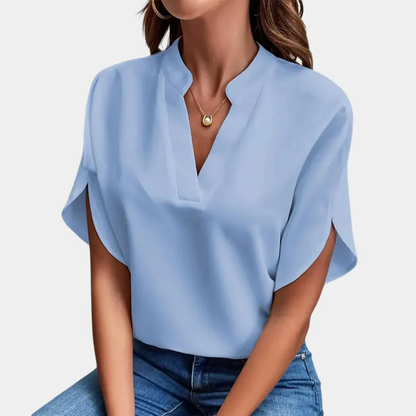 Blouse met V-hals en Korte Mouwen – Minimalistische Elegantie voor Elke Dag
