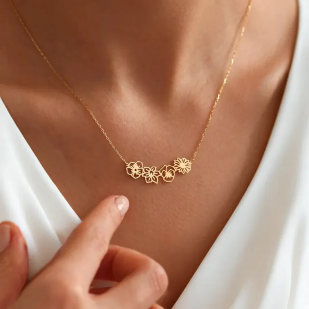 Dames Ketting met Bloemenmotief – Fijne Ketting