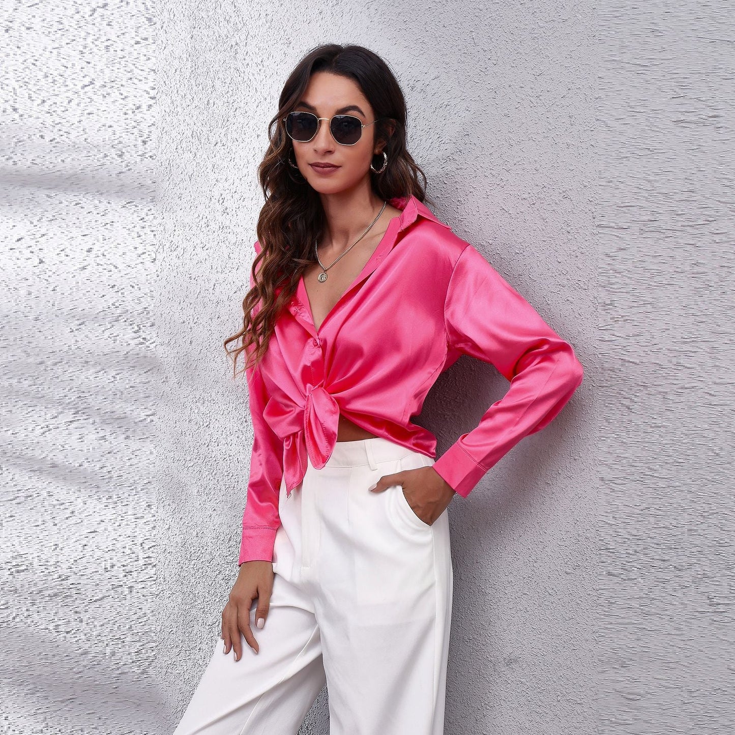 Damesblouse - Satijnen Look - Lange Mouwen - Knoopsluiting - Klassiek Design